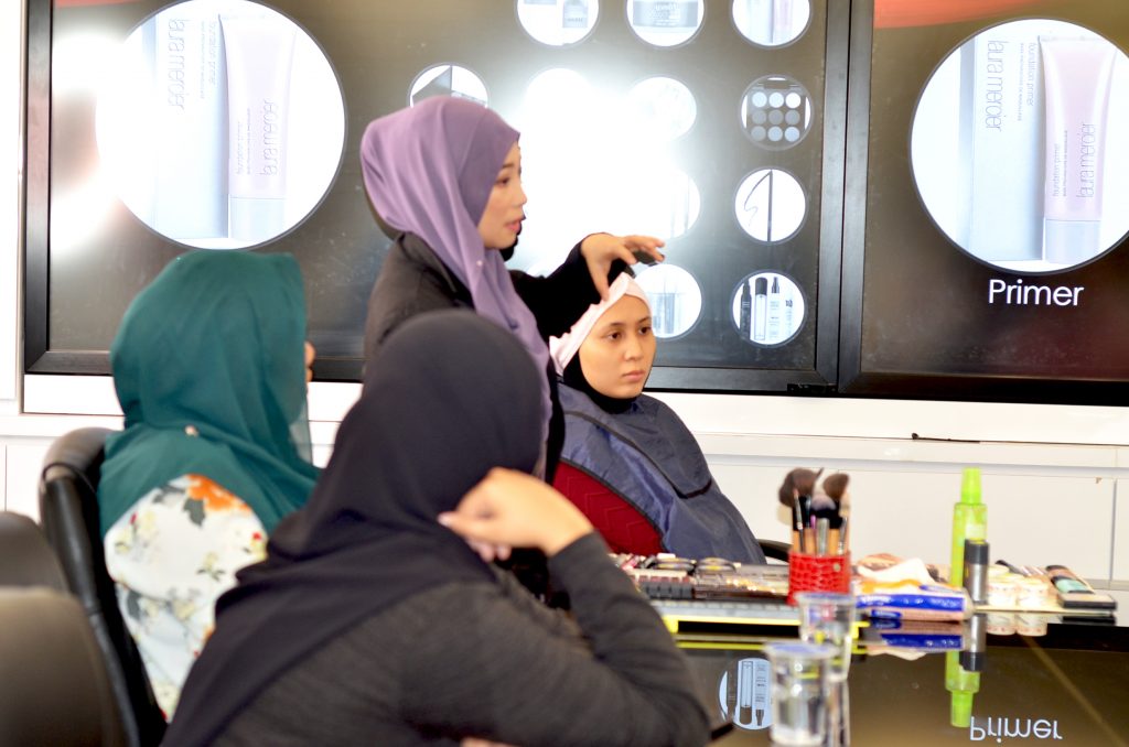 bengkel-solekan-aswara-demo-makeup