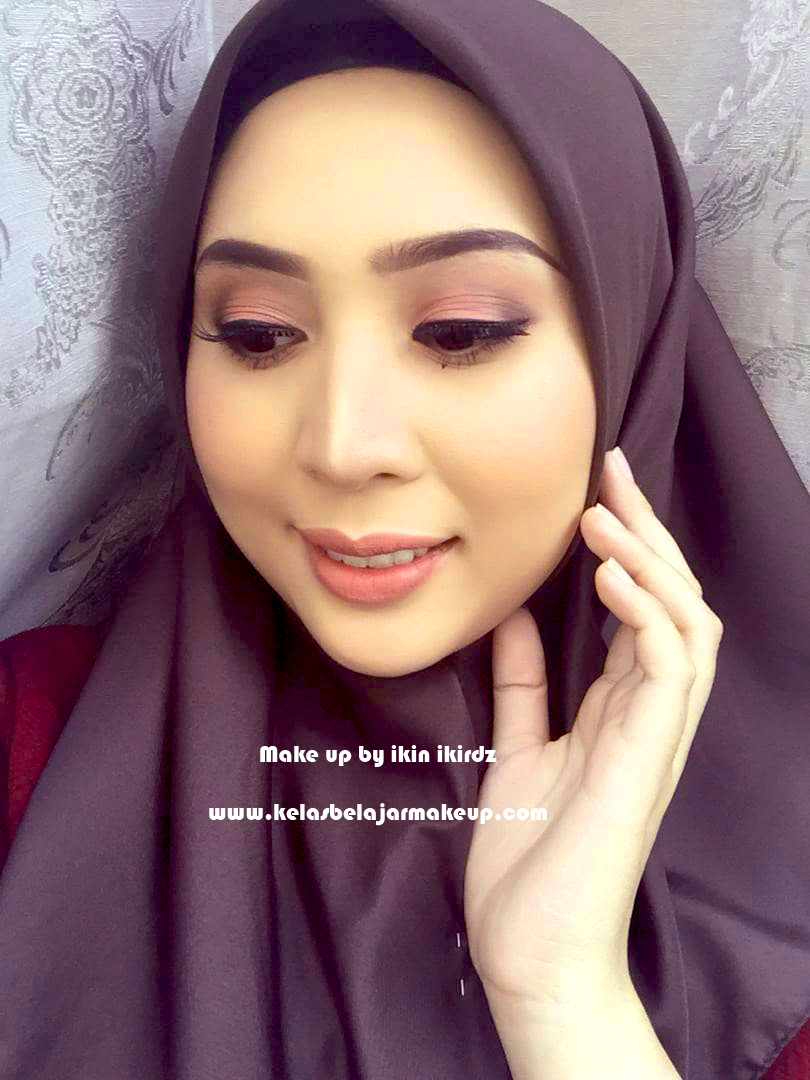 bengkel-solekan-aswara-demo-makeup-asas-solekan-makeup-harian